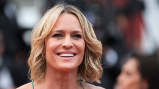 Robin Wright on Kevin Spacey: 'I Don't Know Her'